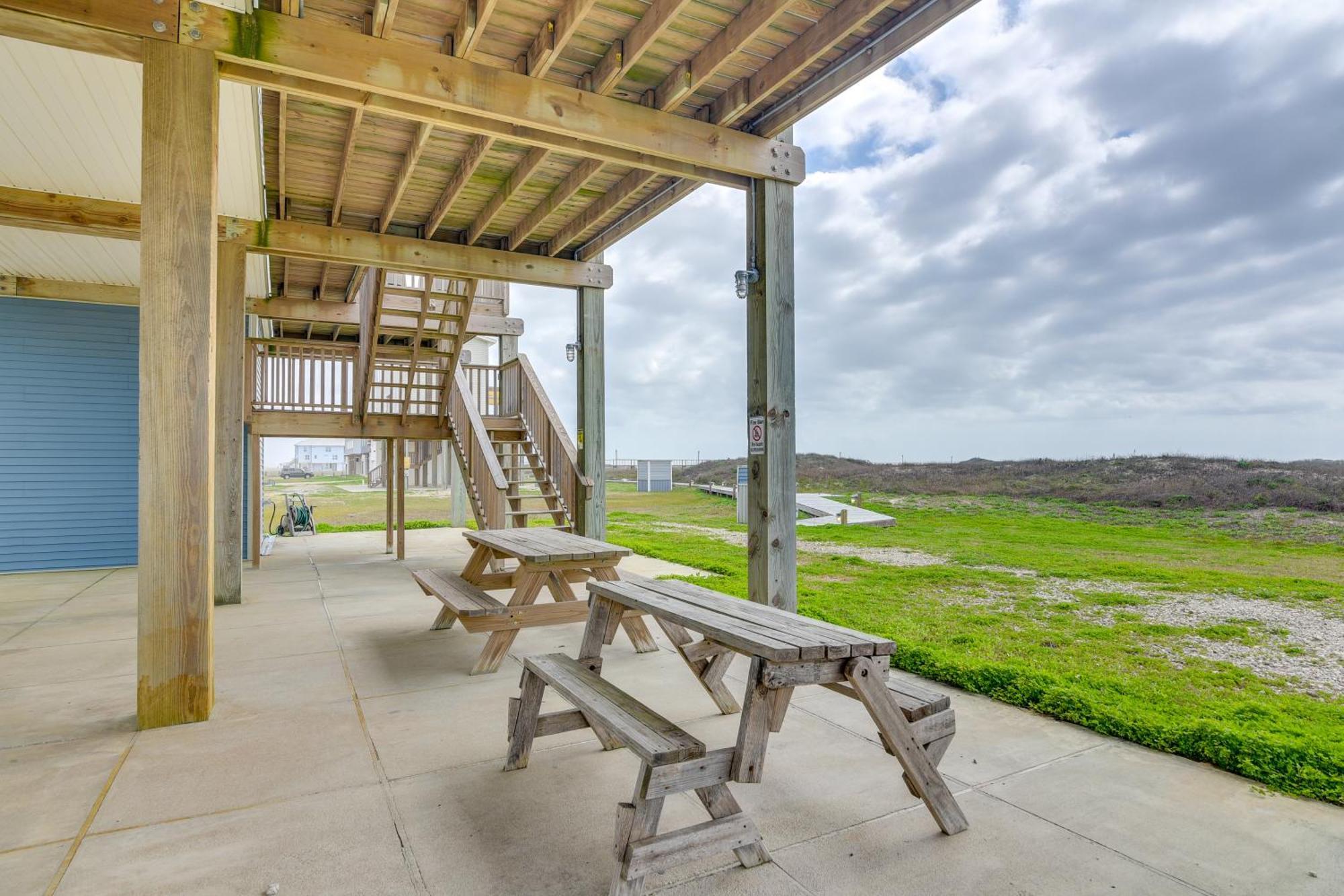 Ocean-View Surfside Home With Boardwalk To Beach! Surfside Beach Extérieur photo