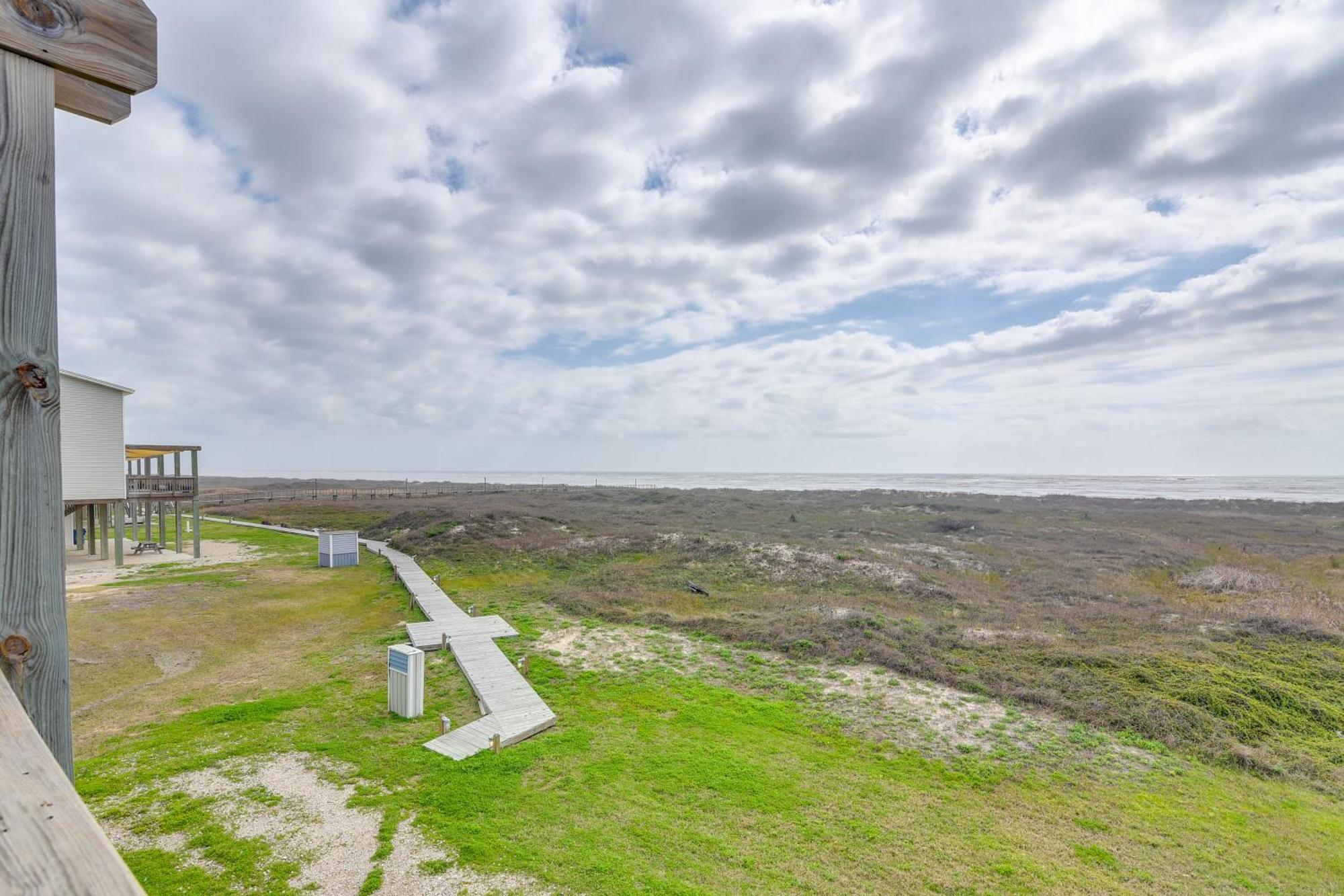 Ocean-View Surfside Home With Boardwalk To Beach! Surfside Beach Extérieur photo