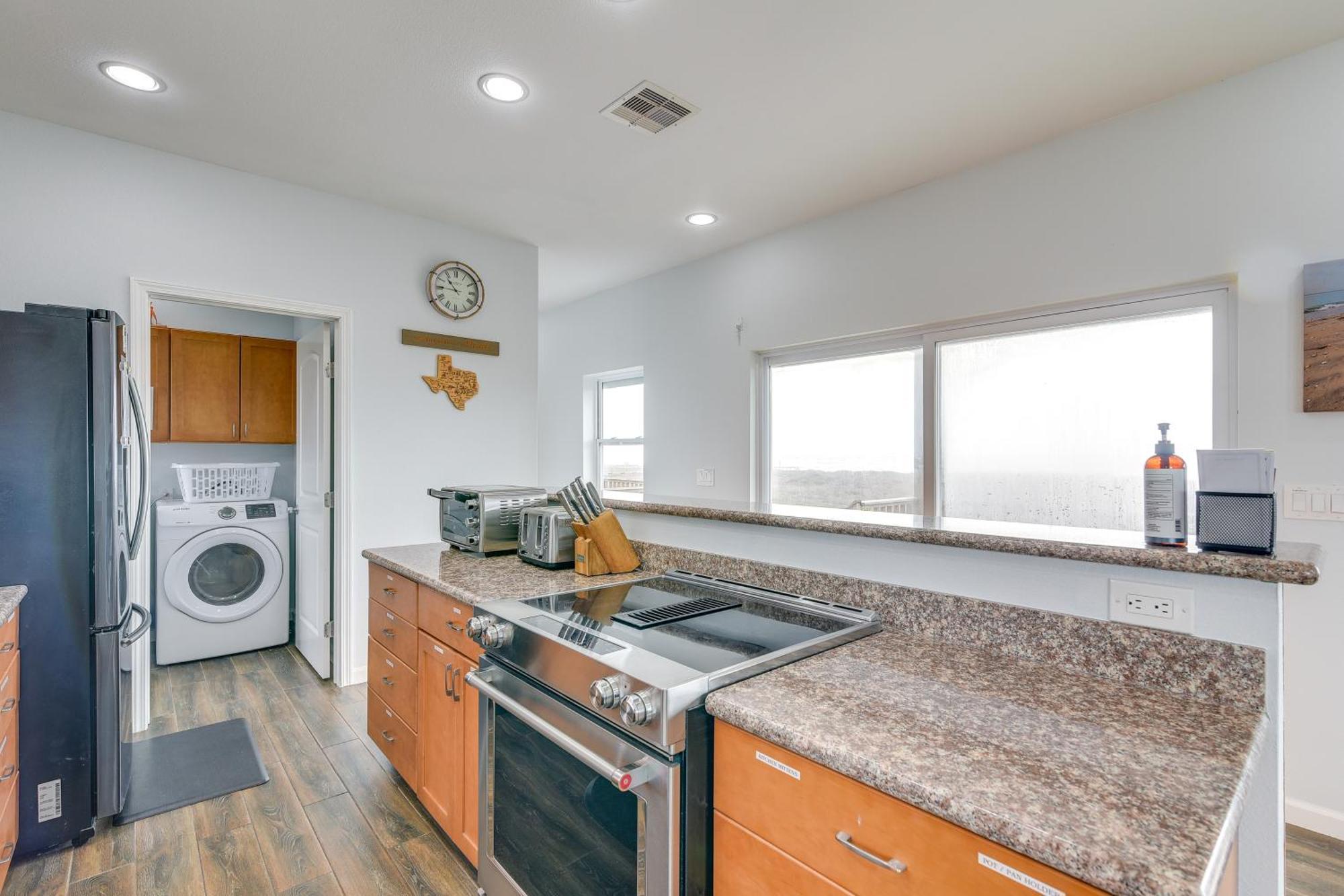 Ocean-View Surfside Home With Boardwalk To Beach! Surfside Beach Extérieur photo